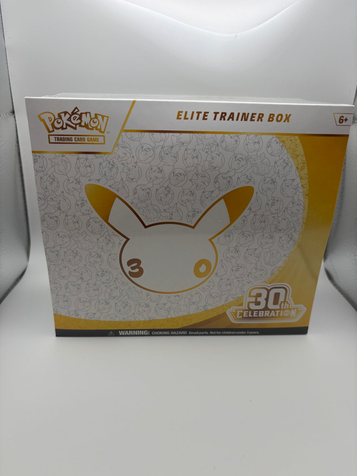 Pokemon 30th anniversary Elite Trainer Box